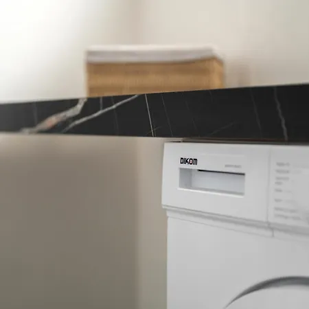 Domus Juvenilia Apartament Noto